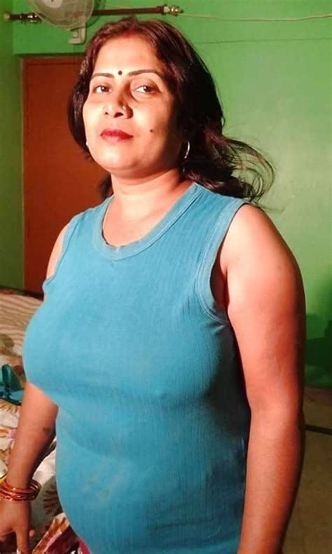 indian aunty nude photos|Indian Aunt Porn Pics & Naked Photos